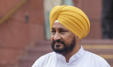 पूर्व CM चन्नी का शक्ति प्रदर्शन, आशू समेत कई नेता पहुंचे; बराड़ बोले- चन्नी बिना पंजाब में कांग्रेस सरकार मुश्किल