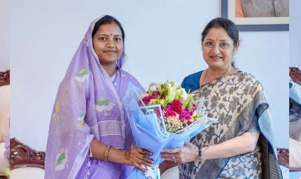 रायपुर : केंद्रीय महिला एवं बाल विकास मंत्री अन्नपूर्णा देवी से महिला एवं बाल विकास मंत्री लक्ष्मी राजवाड़े ने की सौजन्य भेंट
