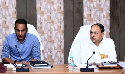 लोक निर्माण विभाग के सचिव ने विद्युत एवं यांत्रिकी कार्यों की समीक्षा की