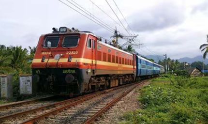 गोरखपुर-रांची एक्सप्रेस में महिला से छेड़खानी का आरोप, सेना का जवान गिरफ्तार