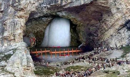 Amarnath Yatra 2026: तेजी से पिघल रहा बाबा बर्फानी का शिवलिंग, अब सिर्फ 1 फीट शेष; श्रद्धालुओं के लिए बड़ी खबर