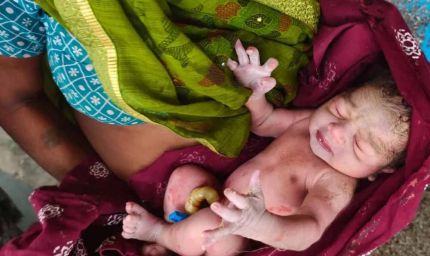 चलती बस में गूंजी किलकारी! सफर के दौरान महिला ने बच्चे को दिया जन्म, यात्रियों ने की मदद