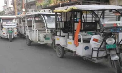बठिंडा में चलते-चलते बंद हो रहे ई-रिक्शा, मोबाइल ऐप से कंट्रोल होने का दावा