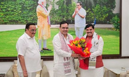 मुख्यमंत्री डॉ. यादव ने केंद्रीय गृह मंत्री शाह सहित अन्य केंद्रीय मंत्रियों से की भेंट