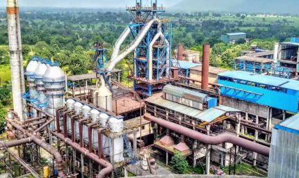 छत्तीसगढ़ में उद्योगों के लिए नया नियम, एक हेक्टेयर भूमि पर लगाने होंगे 2,500 पौधे