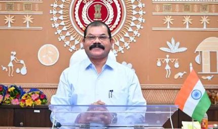 छत्तीसगढ़ में बड़ा प्रशासनिक फेरबदल, GPM कलेक्टर संतोष देवांगन हटाए गए, 5 IAS अधिकारियों के प्रभार बदले