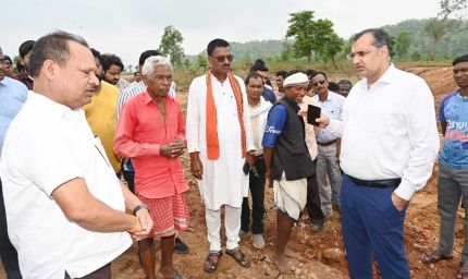 निर्माण कार्यों में मॉनीटरिंग और गुणवत्ता सुनिश्चित कराने में लापरवाही पर सहायक अभियंता और उप अभियंता को तत्काल निलंबित करने के निर्देश