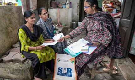 छुट्टी के दिन भी खुले पंजाब के सरकारी स्कूल, मतदाता सूची अपडेट में जुटे रहे कर्मचारी