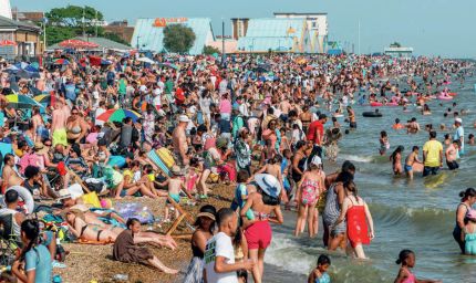 Heatwave in UK: दो महीने में 2700 मौतें, हीटवेव ने बढ़ाई चिंता, यूरोप में सऊदी जैसी गर्मी के हालात