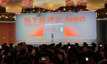 चीन ने पेश किया दुनिया का पहला एजेंटिक AI स्मार्टफोन StepX Neo