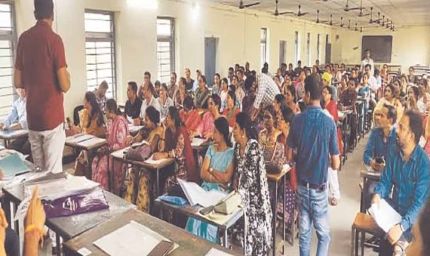 CG के शिक्षकों को हाईकोर्ट से नहीं मिली राहत, क्रमोन्नति वेतनमान पर रिट याचिकाएं खारिज