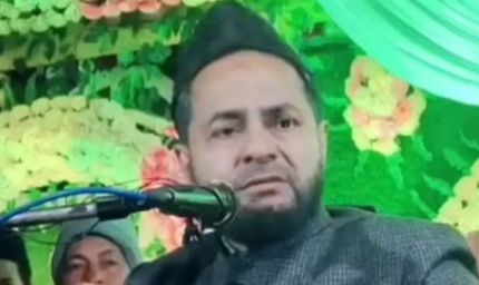 श्रीकृष्ण पांच वक्त के नमाजी बयान पर मचा बवाल, मौलाना जरजिस अंसारी के दावे से बढ़ा विवाद