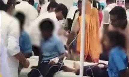 CG के स्कूल में छात्र ने एक दर्जन सहपाठियों को काटा, स्वास्थ्य विभाग की टीम पहुंची जांच में