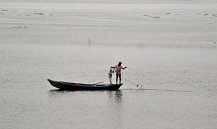 उत्तराखंड की बारिश से यूपी में बढ़ा गंगा का जलस्तर, कड़ा धाम के घाट जलमग्न