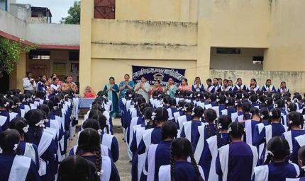 प्रदेश के 3,553 शासकीय स्कूलों के विद्यार्थियों ने 274 सांदीपनि विद्यालयों का किया शैक्षणिक भ्रमण