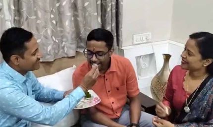 NEET UG 2026: छत्तीसगढ़ के शिप्रक और चार्वी बने संयुक्त स्टेट टॉपर, 99.99 परसेंटाइल हासिल