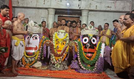 रांची रथ मेला में आस्था संग संस्कृति का संगम, 35 हजार का तोता आकर्षण