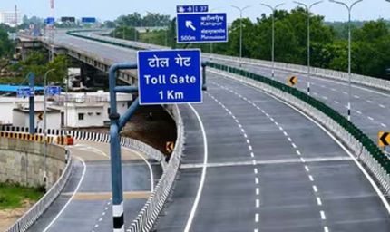 लखनऊ-कानपुर एक्सप्रेसवे पर तीन खतरनाक कट, हादसे रोकने को सुरक्षा इंतजाम तेज