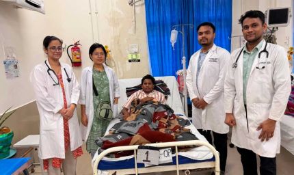 सिम्स बिलासपुर के चिकित्सकों की तत्परता से चाकू लगने से गंभीर घायल 15 वर्षीय किशोर को मिला नया जीवन’