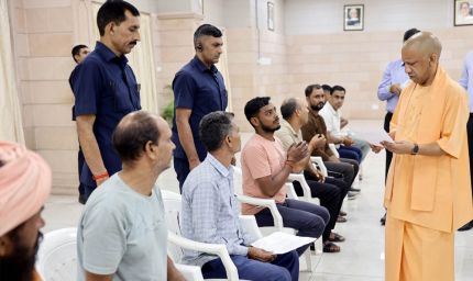 मेहनत से खेलिए, पदक जीतिए और सरकारी नौकरी में प्राथमिकता लीजिएः मुख्यमंत्री