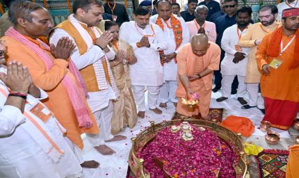 मुख्यमंत्री ने लोधेश्वर महादेव का दर्शन-पूजन कर किया अभिषेक