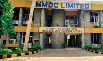 रायपुर में NMDC कार्यालय पहुंची संसदीय राजभाषा समिति, हिंदी के प्रभावी क्रियान्वयन का लिया जायजा