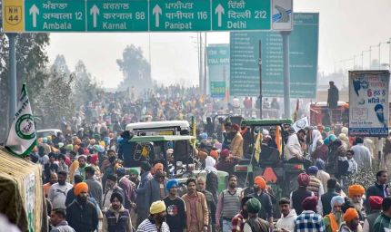 दिल्ली कूच पर निकले पंजाब के किसान, खनौरी-शंभू बॉर्डर सील, कटड़ा एक्सप्रेसवे बंद