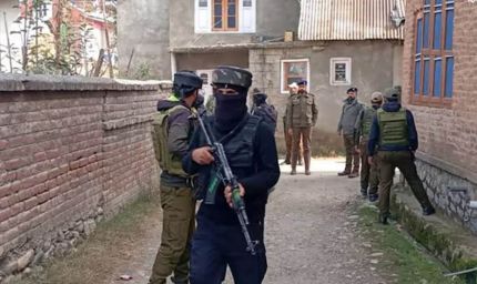 जम्मू-कश्मीर में आतंकी हमले की आशंका! अनंतनाग के लाल चौक पर फायरिंग, हेड कॉन्स्टेबल शहीद
