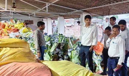 CG में कृषि विभाग की बड़ी कार्रवाई, अवैध भंडारण और पैकेजिंग यूनिट पर छापा, गोदाम सील