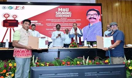 हेमंत सोरेन ने झारखंडी फिल्मकारों से की मुलाकात, फिल्म विकास को मिलेगा बढ़ावा