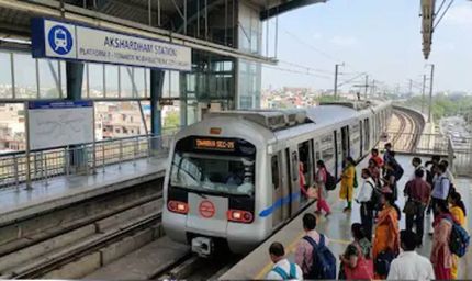 Delhi Metro Update: आज भी 17 मेट्रो स्टेशन बंद, राजीव चौक और मंडी हाउस पर इंटरचेंज की सुविधा जारी