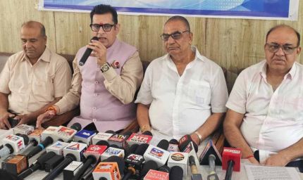 गोविंद गोयल बोले- आवासीय परिसरों में संचालित व्यापार पर कार्रवाई तत्काल रोकी जाए