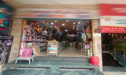 भोपाल के रिहायशी इलाकों में 30 हजार दुकानों पर सीलिंग का खतरा: नगर निगम के नोटिस से कारोबारियों में हड़कंप
