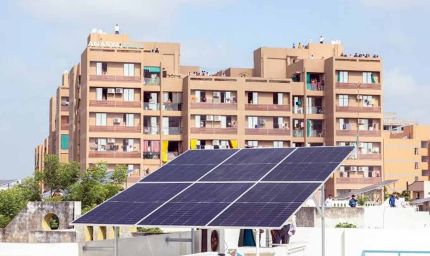 योगी सरकार की उपलब्धिः 7 लाख से अधिक आवासीय रूफटॉप सोलर संयंत्र स्थापित करने में यूपी दूसरे स्थान पर