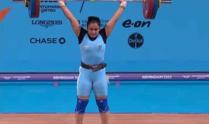 Punjab की किसान बेटी हरजिंदर ने CWG 2026 में लहराया परचम, वेटलिफ्टिंग में जीता सिल्वर मेडल