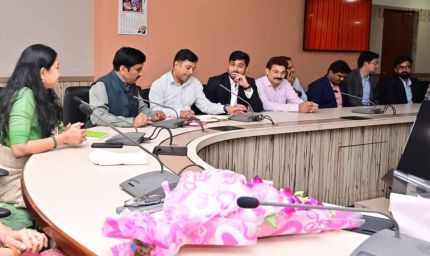CG कर्मचारियों को मिलेगी कैशलैस इलाज की सुविधा? आज की बैठक में होगा बड़ा फैसला