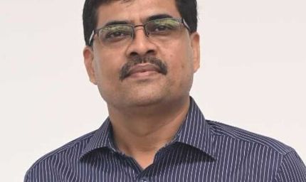 निर्विघ्न कांवड़ यात्रा के लिए तैयार उत्तर प्रदेश प्रोफेसर डॉ. कमलेश "कौन्तेय", महात्मा गांधी काशी विद्यापीठ, वाराणसी