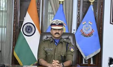 छात्रों पर हिंसा विवाद के बीच CRPF चीफ का बड़ा बयान, बोले- 'मैं जिम्मेदारी लूंगा, डरने की जरूरत नहीं'