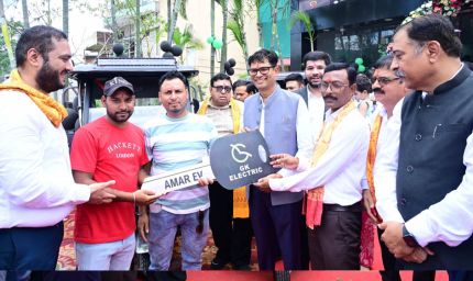 रायपुर : वित्त मंत्री ओपी चौधरी ने किया जीके इलेक्ट्रिक शोरूम का शुभारंभ