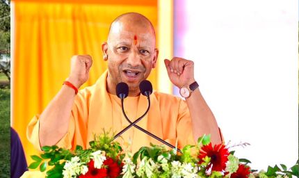 रामलीला में असलहा लहराकर दंगा करने वाले को मिट्टी में ही दफन होना पड़ेगा: सीएम योगी
