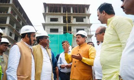 औद्योगिक क्षेत्र में लगने वाले उद्योगों में स्थानीय किसानों एवं ग्रामीणों को प्राथमिकता से करवाएं रोजगार उपलब्ध : मुख्यमंत्री डॉ. यादव