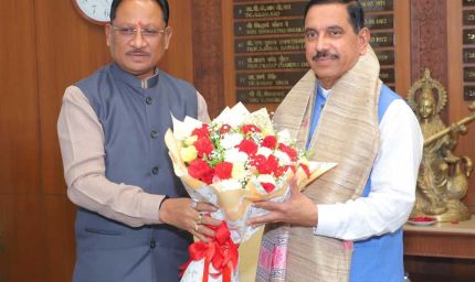 5 लाख मीट्रिक टन चावल के शीघ्र उठाव की पहल, मुख्यमंत्री विष्णुदेव साय ने केंद्रीय मंत्री से पर्याप्त रेलवे रैक उपलब्ध कराने का किया आग्रह