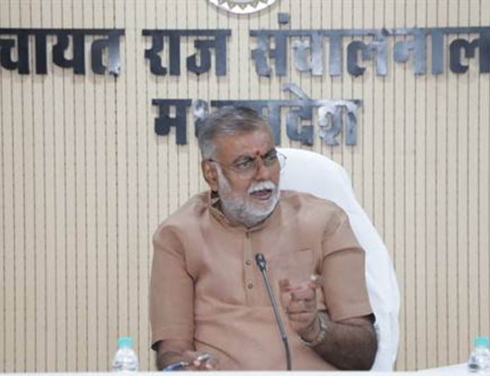 पंचायतों को बनाए आत्मनिर्भर और रोजगारोन्मुखी : मंत्री पटेल