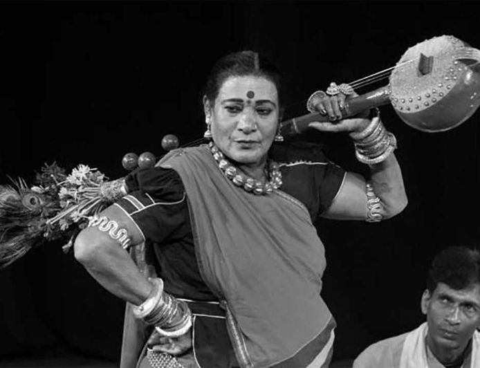 लोककला की अमर स्वर-सरिता को राजकीय सम्मान: पद्म विभूषण तीजन बाई को अश्रुपूरित विदाई
