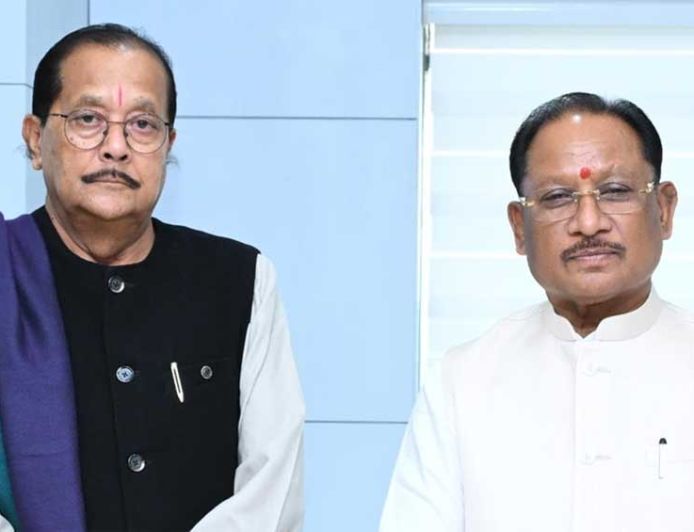 मुख्यमंत्री  विष्णु देव साय से झारखंड के वित्त मंत्री  राधाकृष्ण किशोर ने की सौजन्य भेंट