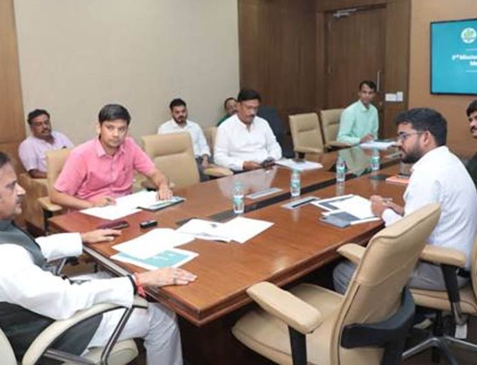 तकनीक के प्रभावी उपयोग से नागरिकों को बेहतर, त्वरित, पारदर्शी एवं गुणवत्तापूर्ण स्वास्थ्य सेवाएं उपलब्ध कराई जाएं: उप मुख्यमंत्री शुक्ल