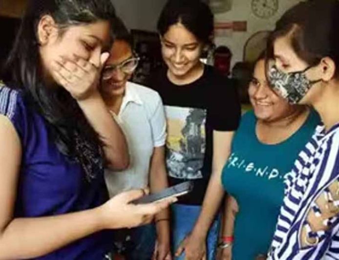 बिहार में मैट्रिक पास को ₹10 हजार, इंटर पास को ₹15 हजार, प्रोत्साहन योजना के लिए शुरू हुए ऑनलाइन आवेदन