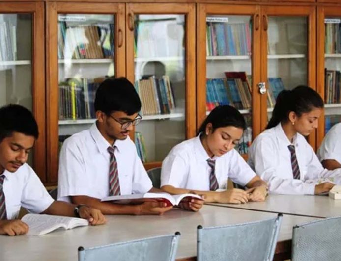हरियाणा में स्कूल टाई पर बड़ा फैसला, बच्चों की सुरक्षा के लिए जारी एडवाइजरी