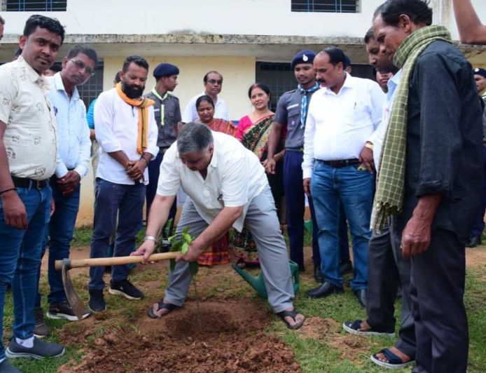 शिक्षा ही विकसित छत्तीसगढ़ की सबसे मजबूत नींव  -  राजेश अग्रवाल