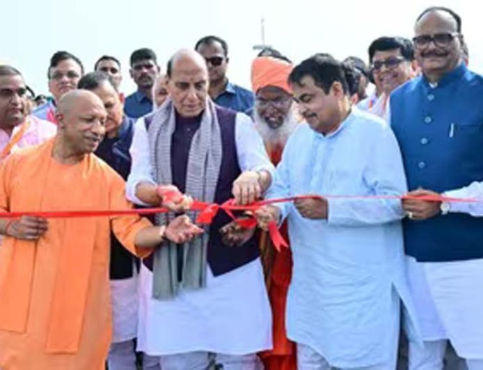 लखनऊ-कानपुर एक्सप्रेसवे का उद्घाटन, अब 40 मिनट में पूरा होगा सफर
